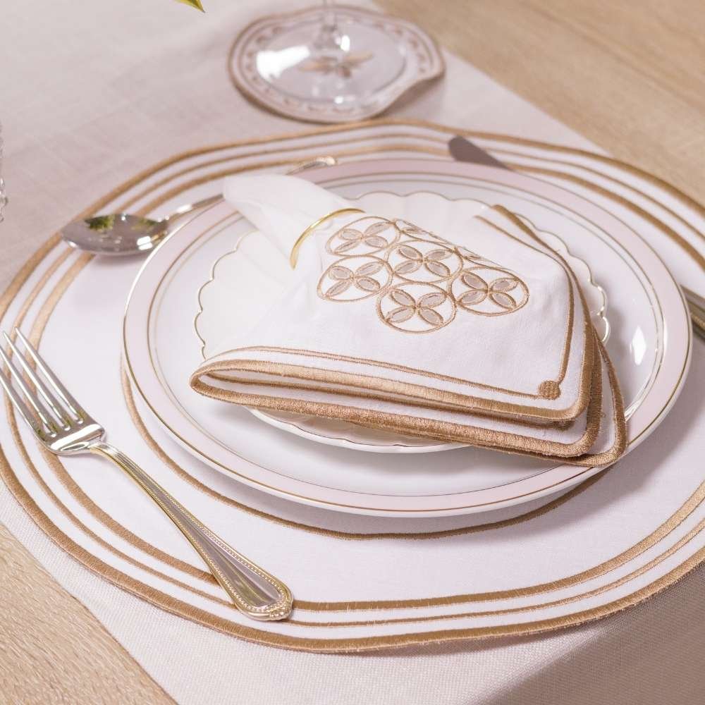 Nueva Colección Bridge, Individuales, servilletas, cocteleras, portavasos en Lino, bordado, artículos en lino y complementos para decorar la mesa, perfectos para regalo.
